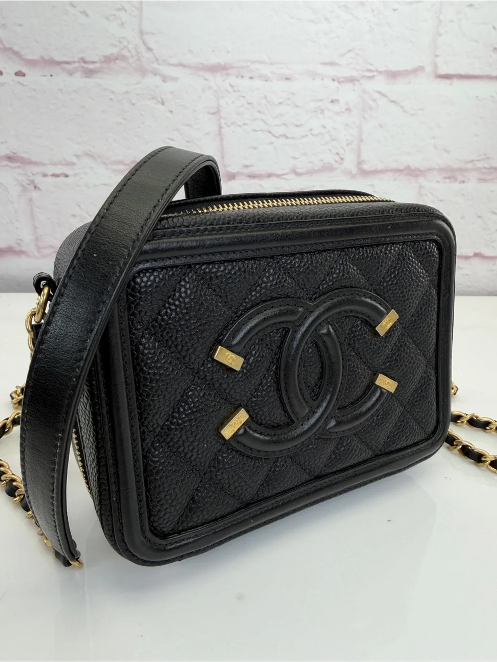 CHANEL Caviar Quilted CC Filigree Vanity Clutch With Chain Black